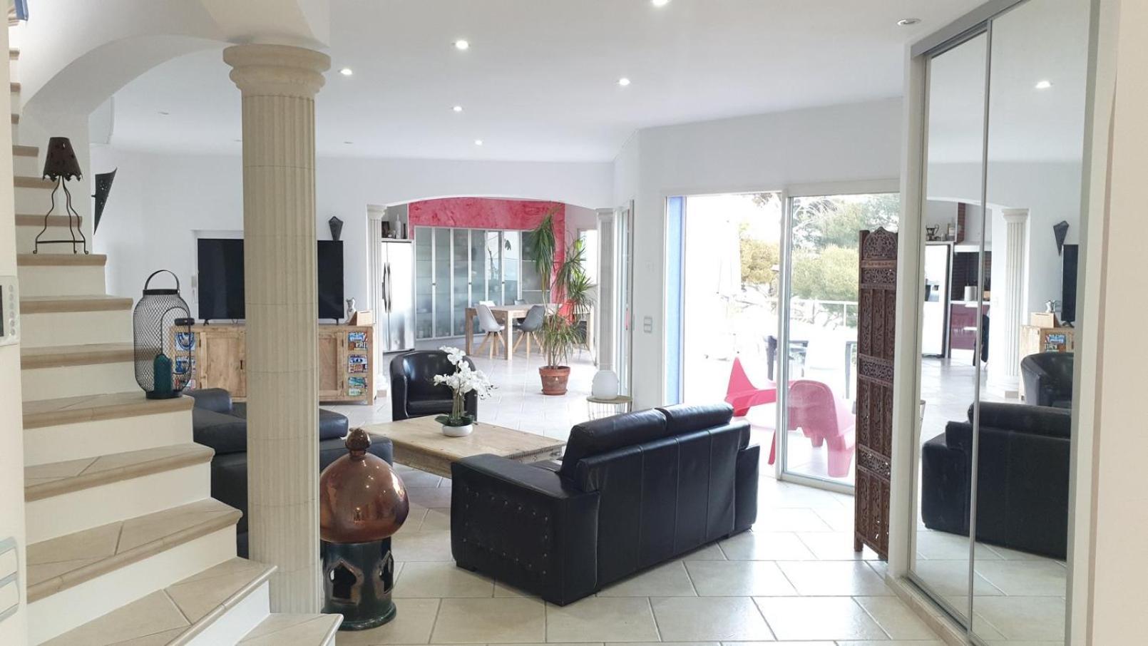 לה קיוטאט Villa Andalucia, Pisc Chauf Mai A Sept מראה חיצוני תמונה